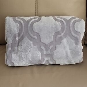 Huntington Home Trow Blanket